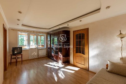 Продаж 2-кімнатної квартири 46 м², Метробудівська вул., 7