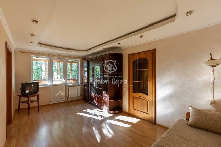 Продаж 2-кімнатної квартири 46 м², Метробудівська вул., 7
