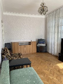 Подобово 1-2-кім квартира, Нова Дарниця, Вул. Сімферопільська 5/1.