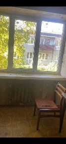 Срочно продам 2 х ком квартиру в Дергачах 1/2 эт кирпичный дом