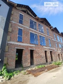 Продаж 3 поверхового таунхауса з ділянкою на 1.5 сотки, 133.5 кв. м, 5 кімнат, на вул. Північна 8 • ID 34897944