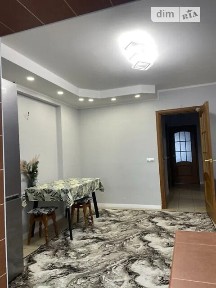 Продажа велокоі 3 к квартири з ремонтом і меблями