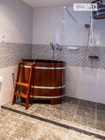 Продаж 3 поверхового будинку з ділянкою на 15 соток, 365 кв. м, 6 кімнат, на вул. Струмкова • ID 35022266