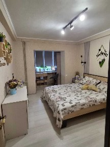 Продаж від власника 3-кімнатної квартири, Лісовий масив (Деснянський р-н) - з ремонтом і меблями