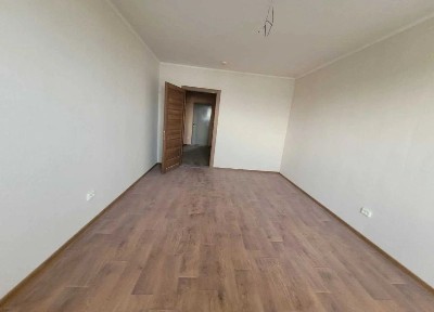 Продаж великоі однокімнатноі квартири 54м2, в заселеному будинку жк Новігатор 2 Можливо під Еоселю.