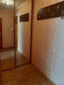 Пл. Оболонська 5