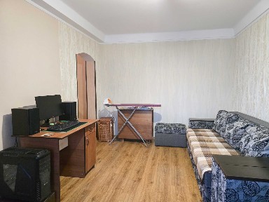 1-к квартира 32.6 м², Лісовий (вул. Космонавта Поповича). Газ. Можлива безготівка