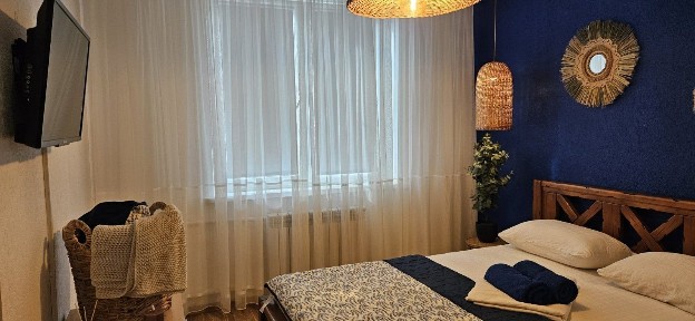 ПОЧАСОВО 1й дом метро Студенческая Смарт TВ