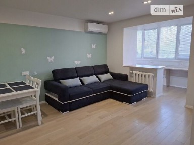 Продаж 1к квартири 46 кв. м на вул. Ахматової Анни 3 • ID 35022803