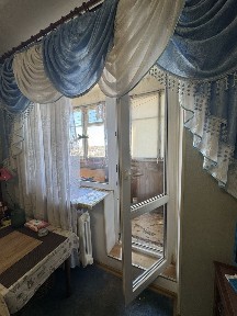 По сертифікату продаємо 5 ти кімнатну квартиру в цегляному будинку