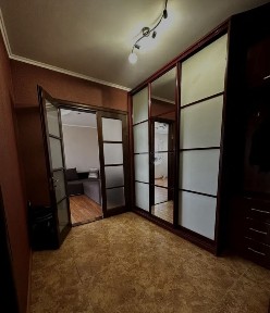 2к квартира р-н Набережного кварталу
