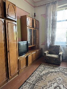 Продам 2 кім квартиру вул Конституційна Чернівці