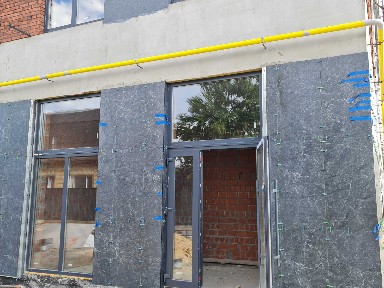 Приміщення 48 кв. м. з газом, повноцінний перший поверх