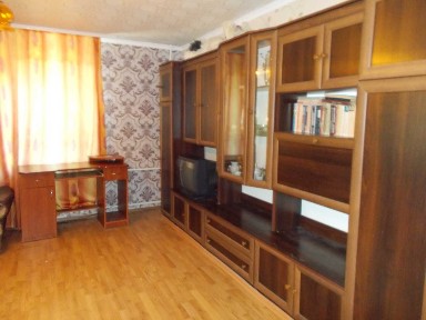 Здам довгостроково 1-но кімнатну кв-ру вул Довженко м Чернігів