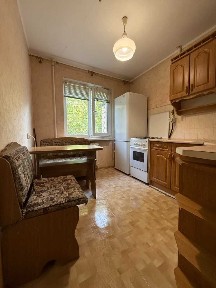 2к суміжна 45м2 вул. Васильченка 4 Севастопольська площа