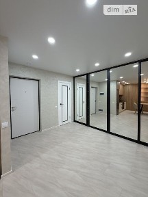 Продаж 2к квартири 43 кв. м на вул. Симона Петлюри 28 • ID 35023535