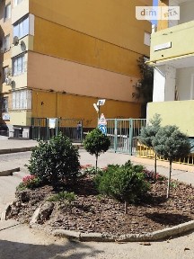 Продаж 2к квартири 98 кв. м на вул. Академіка Сахарова • ID 35023412