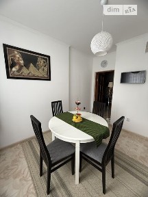 Продаж 2к квартири 70 кв. м на вул. Білогородська • ID 35023886