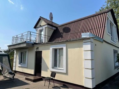 Два будинки за ціною одного. 100 м2. 9 соток. №10943