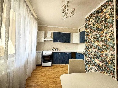 Здається 2- кім квартира 70 кв. м в Позняках