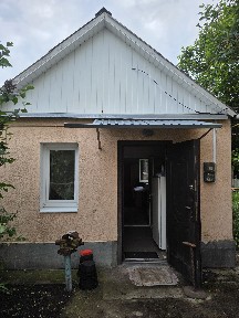 Оренда маленького будинку на Заріччі