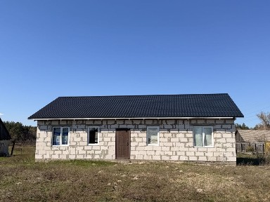 Будинок під свій ремонт біля лісу з комунікаціями не в експлутації