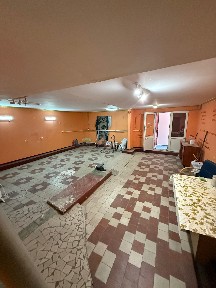 Здається підвальне приміщення