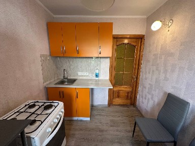 Оренда 3-кімнатної квартири 64 м², Старокозацька вул.