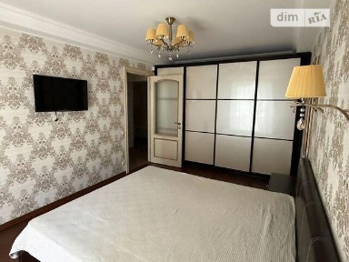 Продаж 3к квартири 72 кв. м на просп. Берестейський 21 • ID 35025493