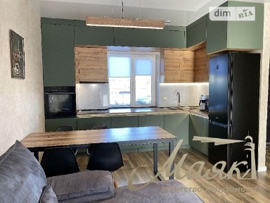 Продаж 2 поверхового дуплекса з ділянкою на 6 соток, 110 кв. м, 3 кімнати, на вул. Виноградна • ID 35025711