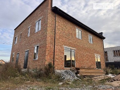 Продаж 2 поверхового дуплекса з ділянкою на 1.6 сотки, 70 кв. м, 2 кімнати, на пров. Свободи • ID 35028857