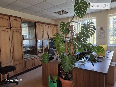 Продаж 3 поверхового будинку з ділянкою на 6 соток, 572 кв. м, 20 кімнат, на вул. Стеценка • ID 35027122