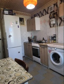 Дніпро, Героїв просп., 11