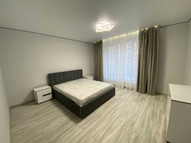 Продаж 1-кімнатної квартири 47 м², Вірастюка, 3