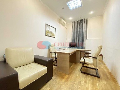 Оренда офісу 115 м², Кропивницького вул., 4