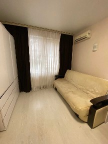 Комфортна однокімнатна квартира з ремонтом та меблями на вул. Левітана