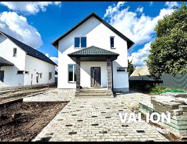 Продається 2- повер. НОВИЙ Будинок з РЕМОНТОМ на 5 сотках + НАВІС - в районі 4 школи