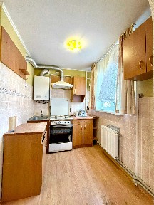 Продаж 1 но кмн квартири у м. Стрий