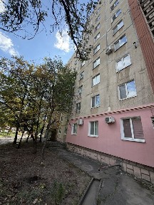 Велика 4 кімнатна квартира на Правому Березі, Осипенківський, Зестафонська 1