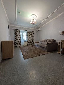 Продам комерційне приміщення біля о. Чеха