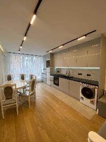 Продаж 2-кімнатної квартири в ЖК 