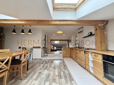 Продаж 3к квартири 116 м. кв / вул. Підградська, Центр