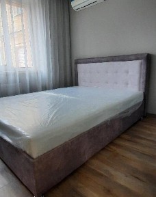 Квартира на набережній, Євідновлення