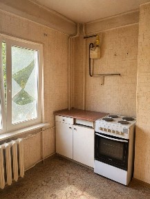 Продам 1к квартиру 30.4 м² на Одесской, ул. Киргизская 9Е. 2/3 эт. Торг!