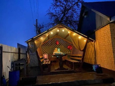 Частина будинку 85м2 у місті! Стан -заходь та живи! Окремий двір!