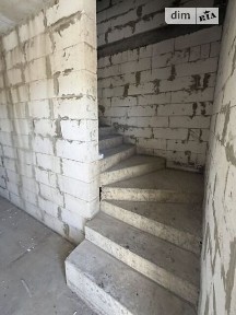 Продаж 2 поверхового таунхауса з ділянкою на 3 сотки, 115 кв. м, 3 кімнати, на вул. Берегова • ID 35030408