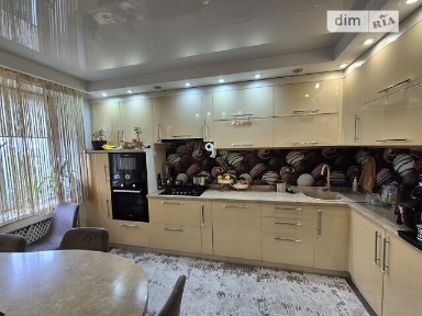 Продаж 2к квартири 80 кв. м на просп. Миру 32 • ID 35031969