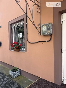 Здається комерційне приміщення на вул. Лесі Українки 35, площа 70 кв. м • ID 35031128