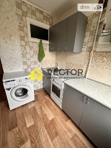 Продаж 1к квартири 30 кв. м на вул. Кучеренка • ID 35031084