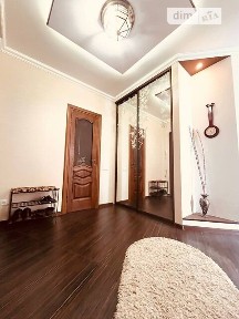Продаж 2к квартири 78 кв. м на вул. Добровольців • ID 35030610